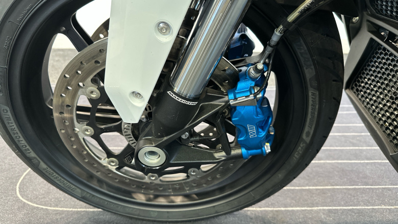 BMW M1000XR (24MY)